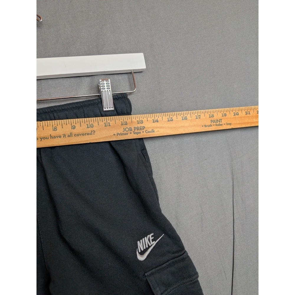 Nike Kids Black Fleece Cargo Jogger Sweatpants Standard Fit Medium Logo Pants - Picture 4 of 7